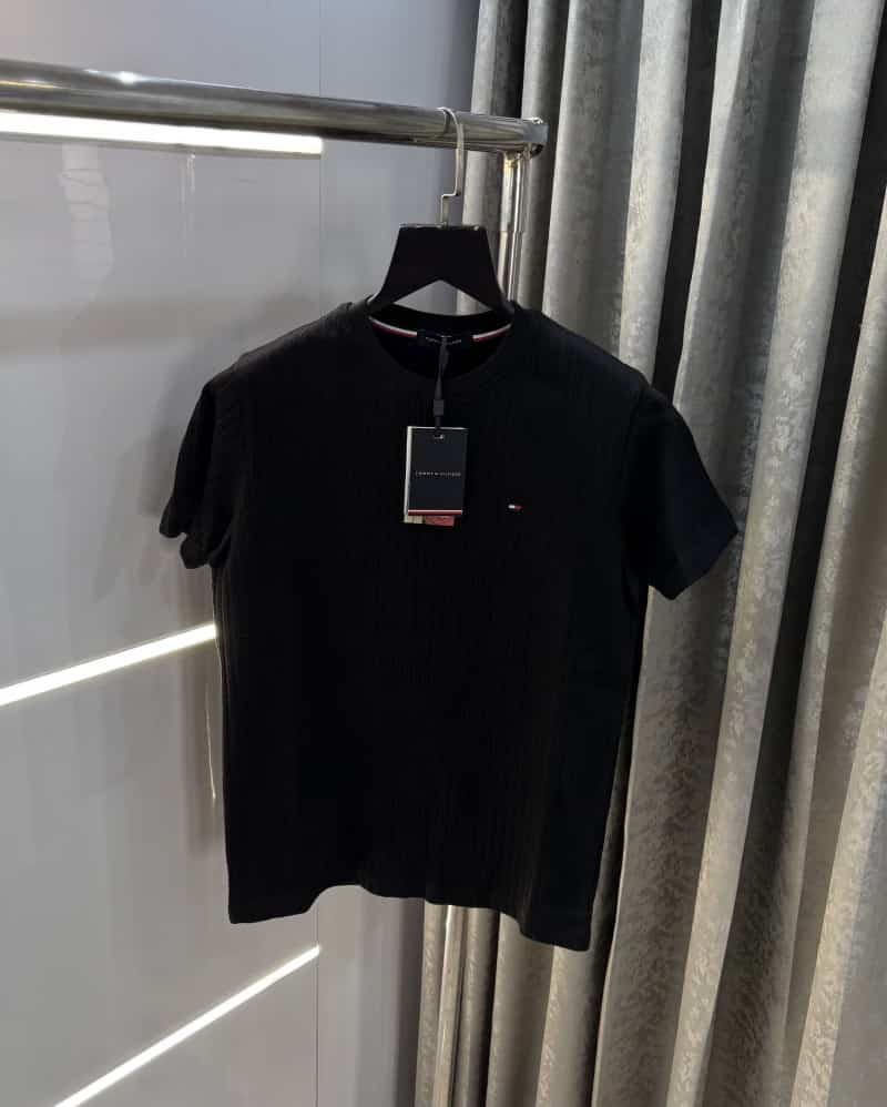 Tomm y Hilfiger Black Embroidery Logo Classic T-Shirt Secondary image