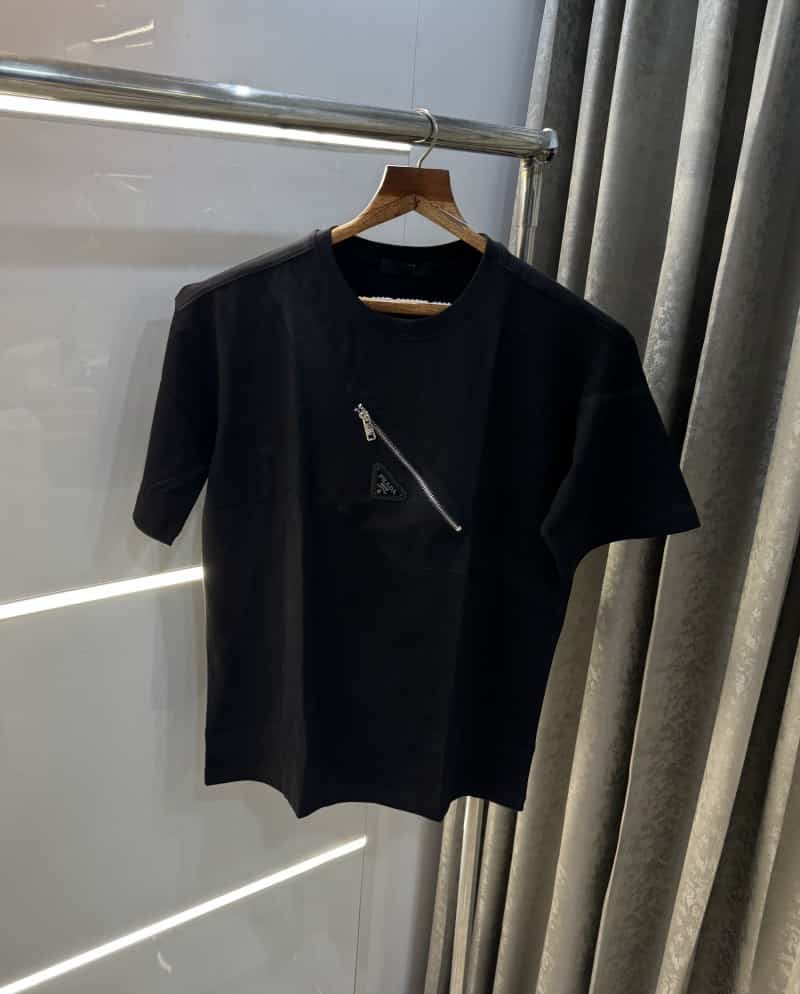 Prad a Milano Black Bag Look Imported T-Shirt Secondary image