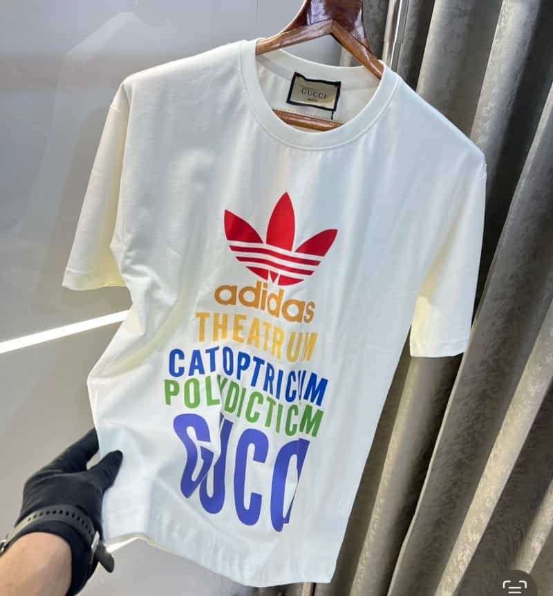 Gucc i White Logo Print Imported Oversized T-Shirt With Premium Box Packing Secondary image