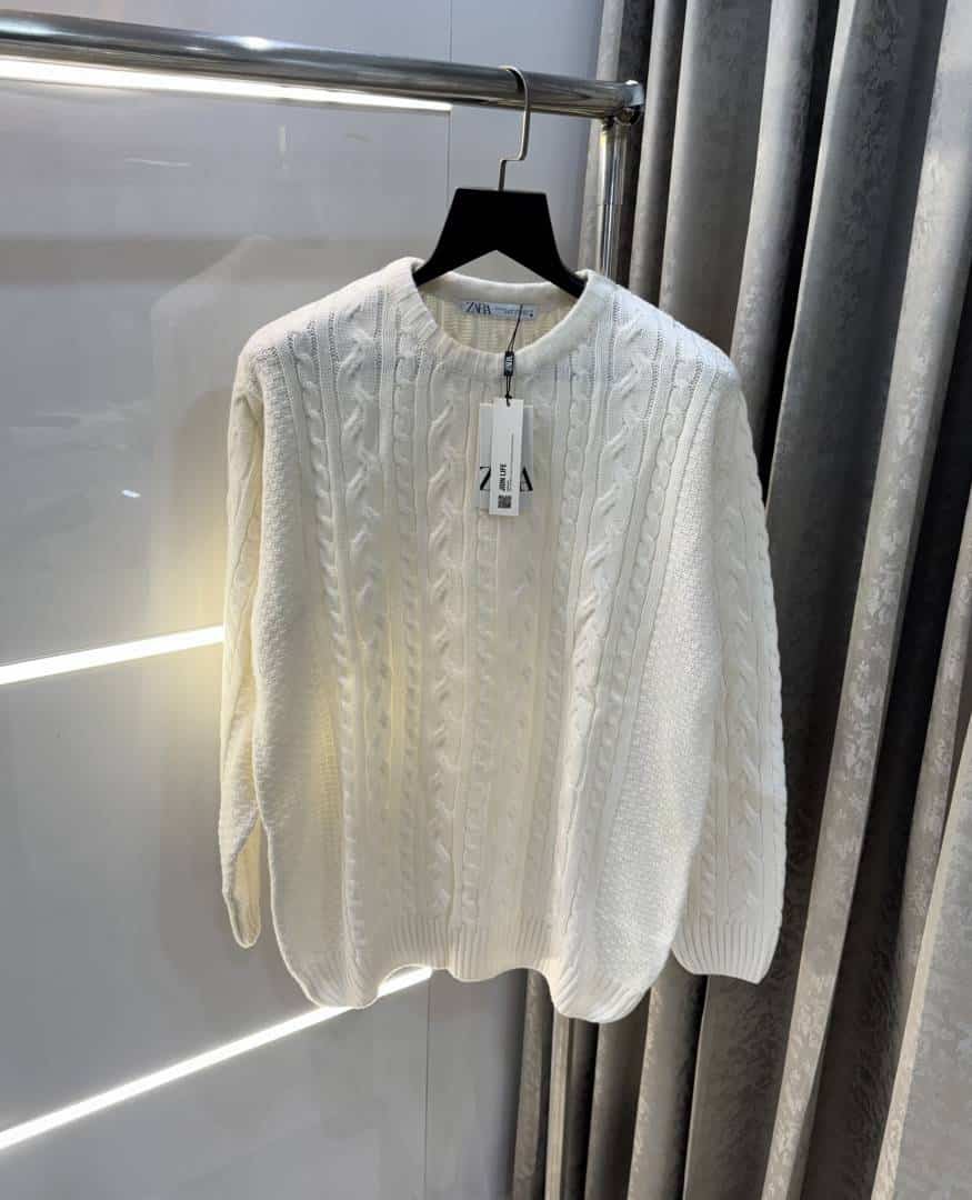 Zar a White Knitted Premium Pull Over
