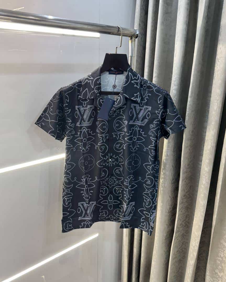 Louis Vuitton Black Printed Imported Half Shirt