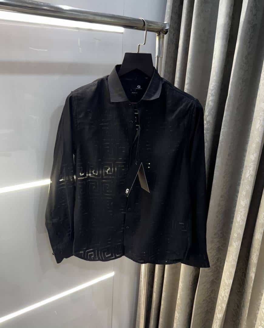 Givench y Paris Black Monogram Premium Shirt Secondary image
