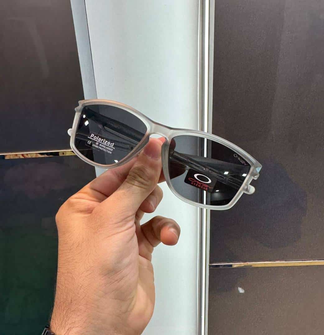 Oakle y All Grey Premium Shade 3363 Secondary image