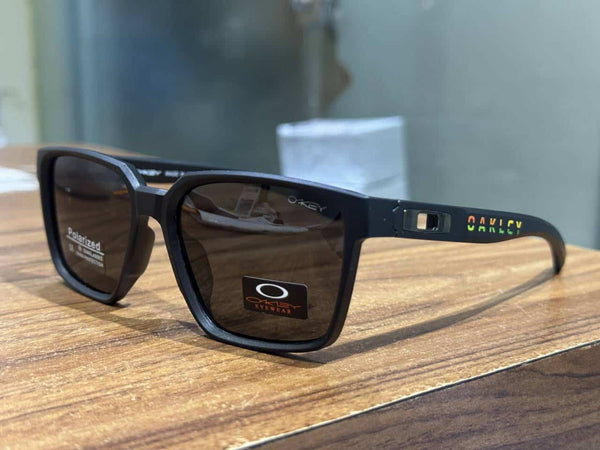 Oakle y All Black Luxury Shade 3384
