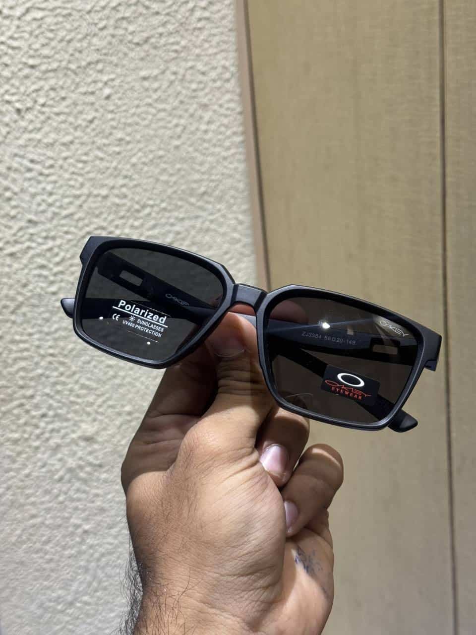 Oakle y All Black Luxury Shade 3384
