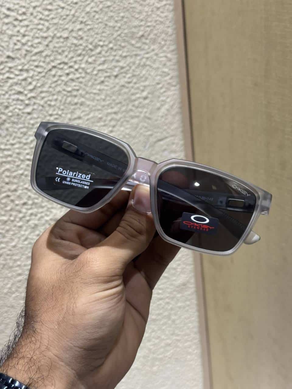 Oakle y All Grey Premium Shade 3384 Secondary image