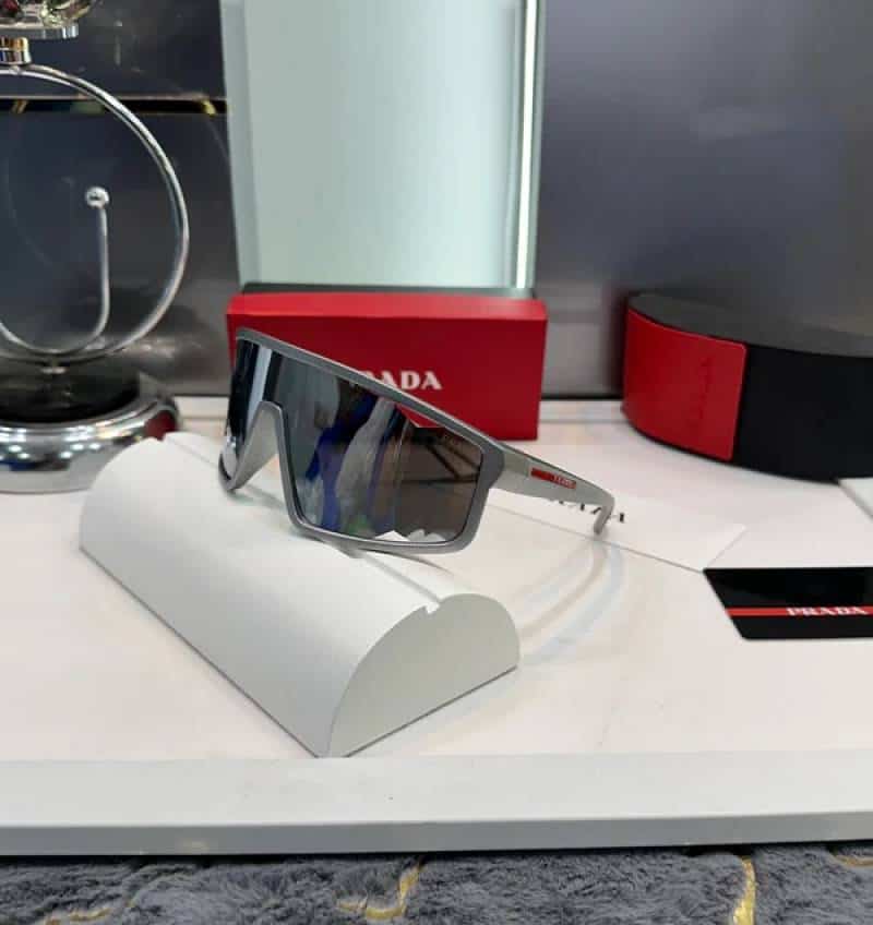 Prad a Milano Silver Mirror Luxury Shade 1970 Main image