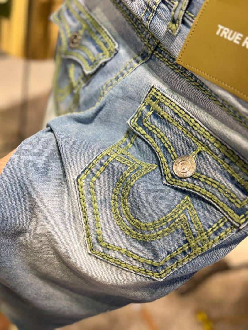 TRUE RELIGION IMPORTED JEANS 100% BOOTCUT