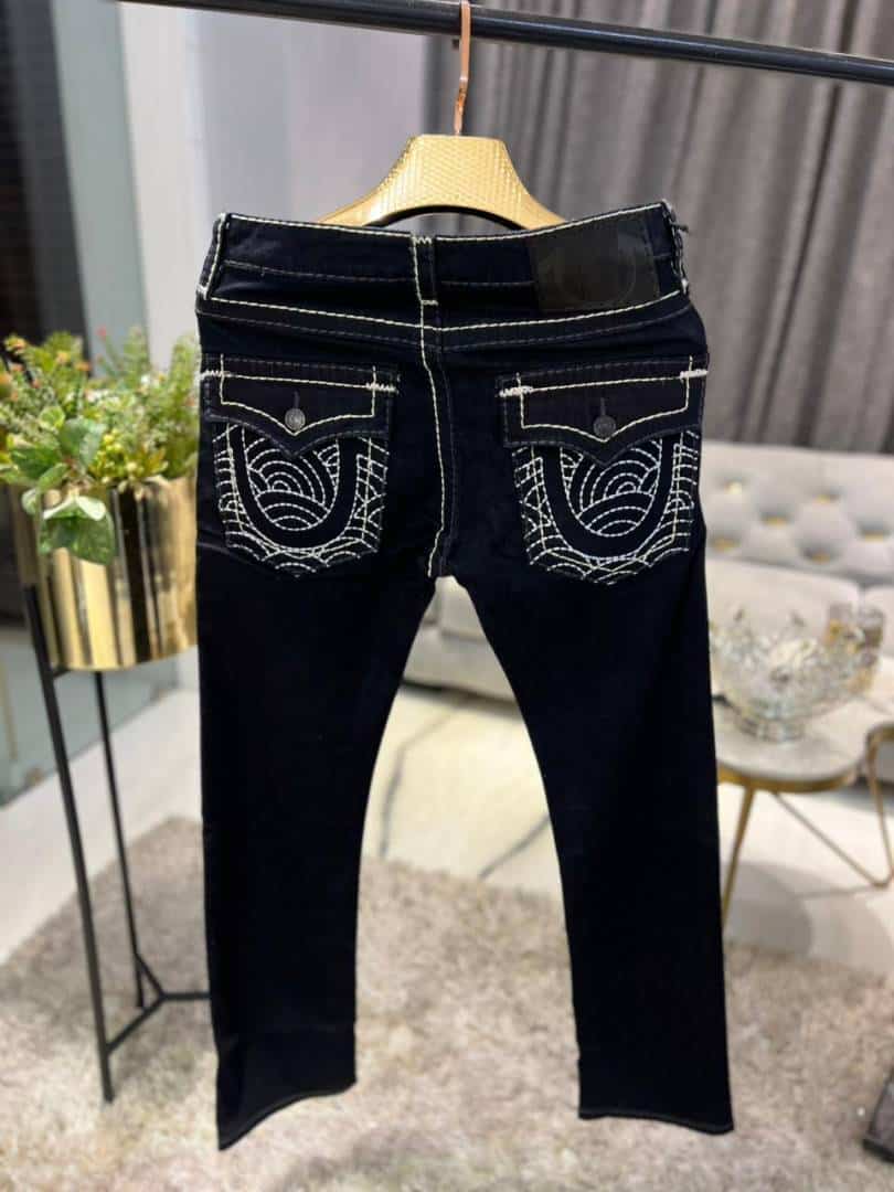 TRUE RELIGION IMPORTED JEANS 100% BOOTCUT