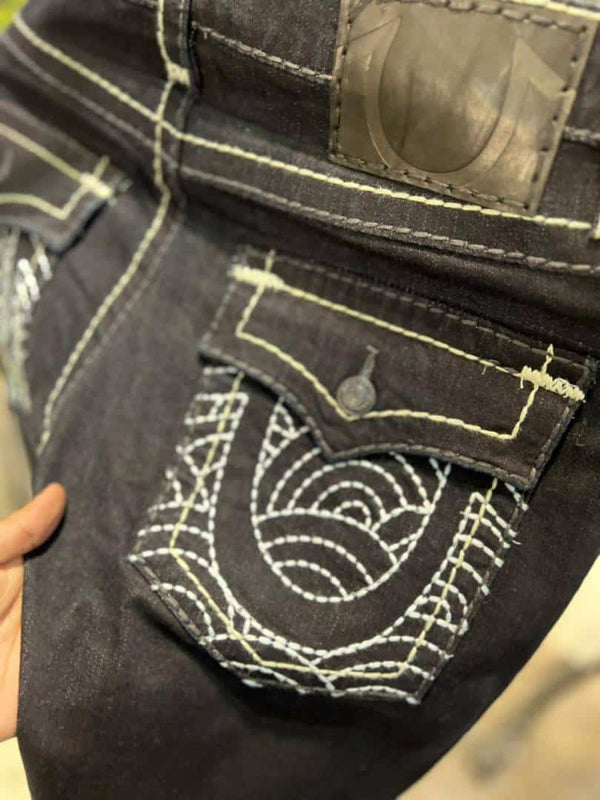 TRUE RELIGION IMPORTED JEANS 100% BOOTCUT