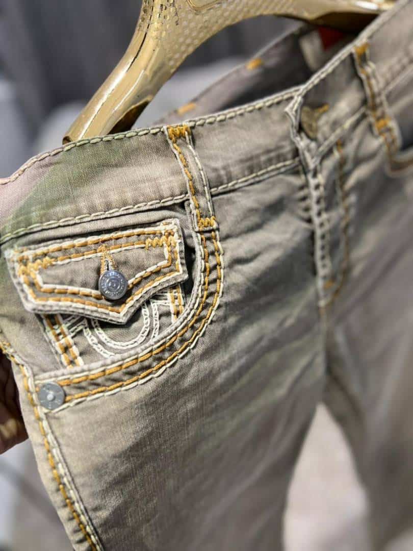 TRUE RELIGION IMPORTED JEANS 100% BOOTCUT