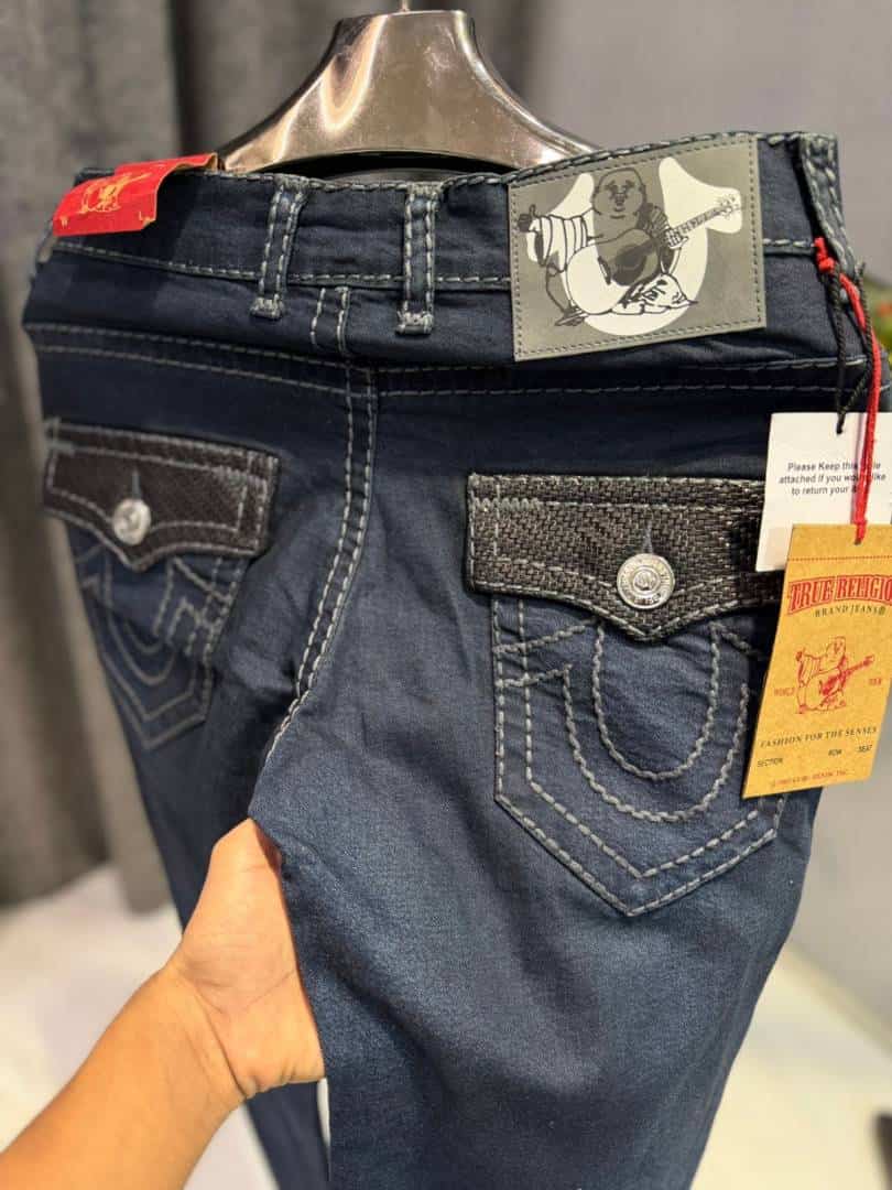 TRUE RELIGION IMPORTED JEANS 100% BOOTCUT