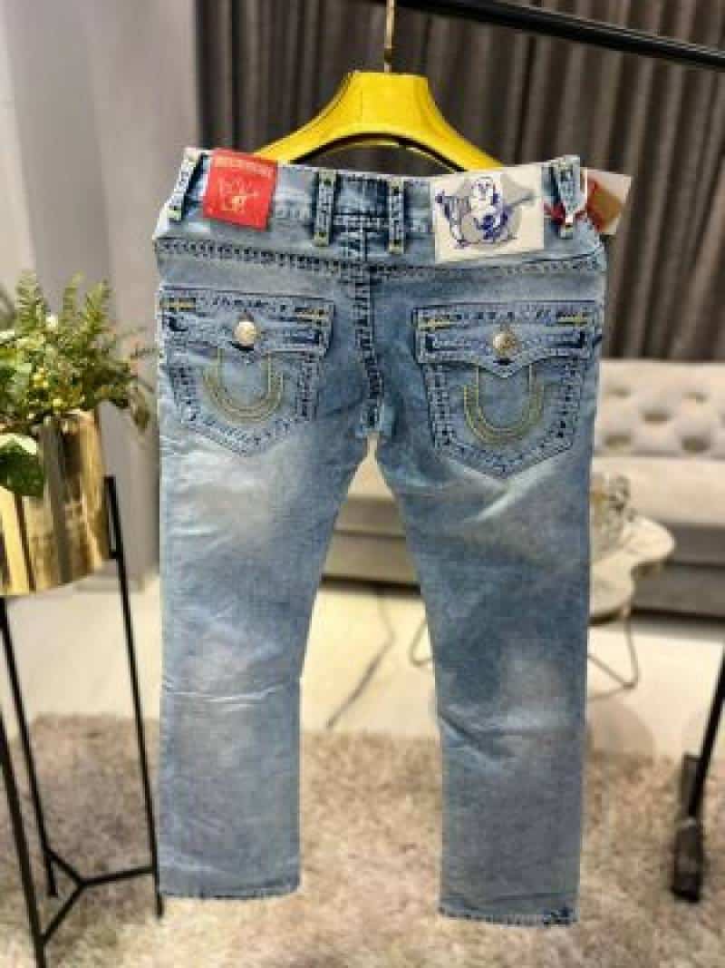 TRUE RELIGION IMPORTED JEANS 100% BOOTCUT