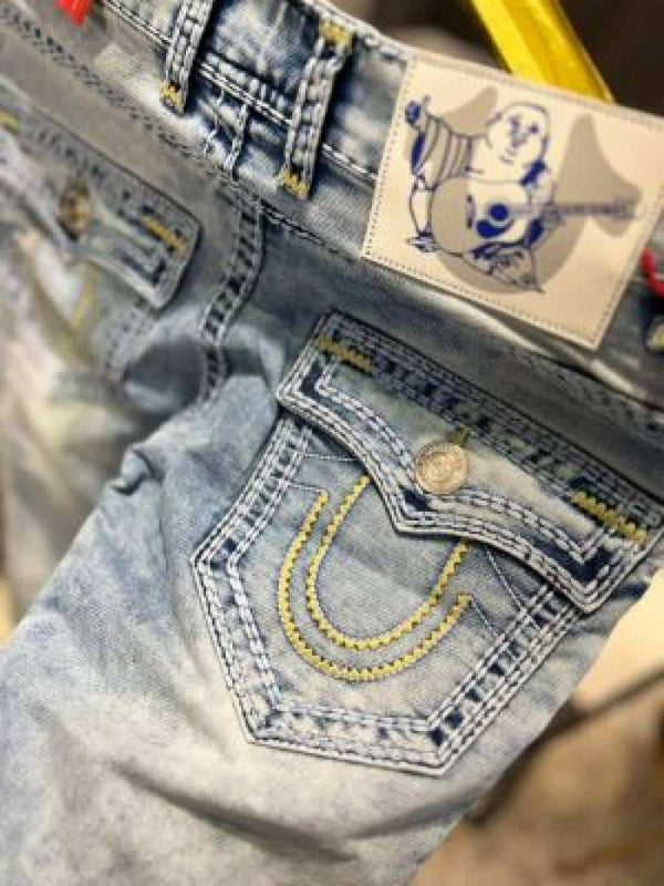 TRUE RELIGION IMPORTED JEANS 100% BOOTCUT