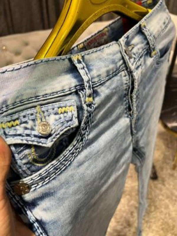 TRUE RELIGION IMPORTED JEANS 100% BOOTCUT