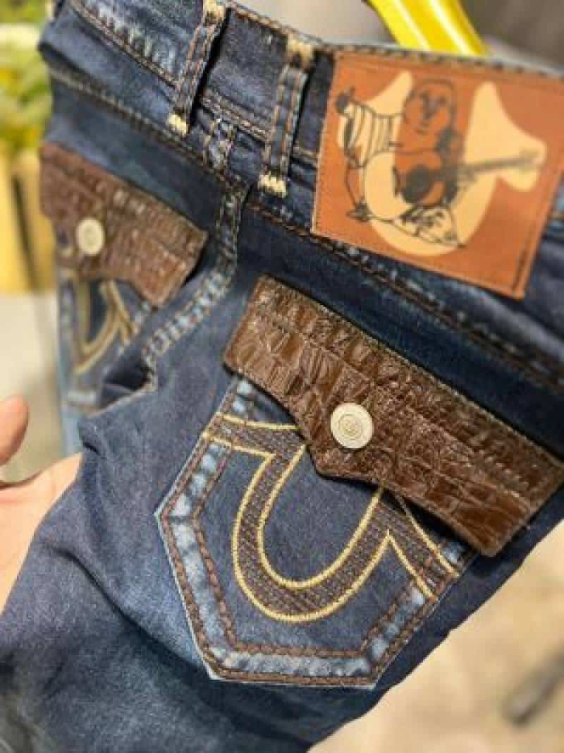 TRUE RELIGION IMPORTED JEANS 100% BOOTCUT