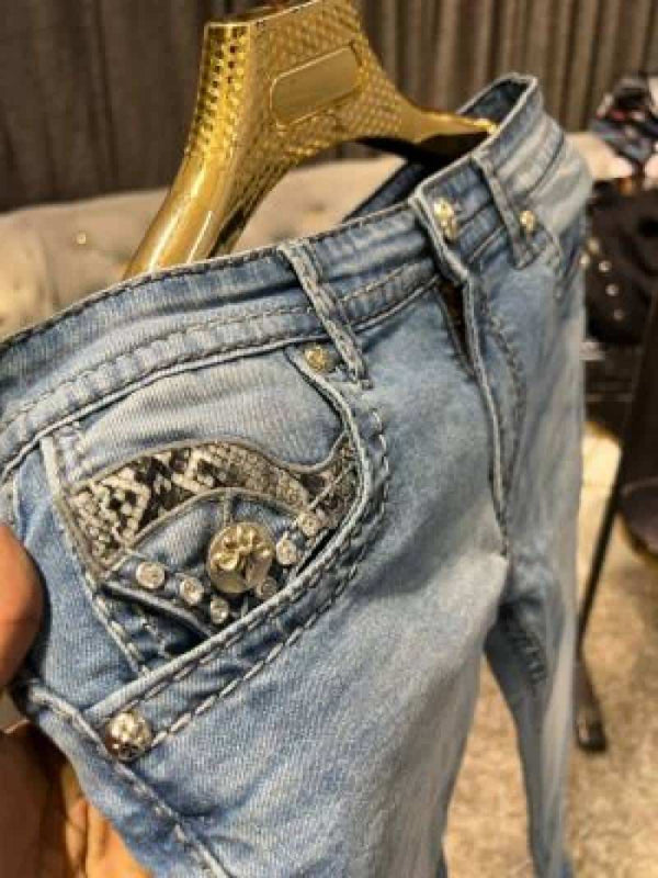TRUE RELIGION IMPORTED JEANS 100% BOOTCUT