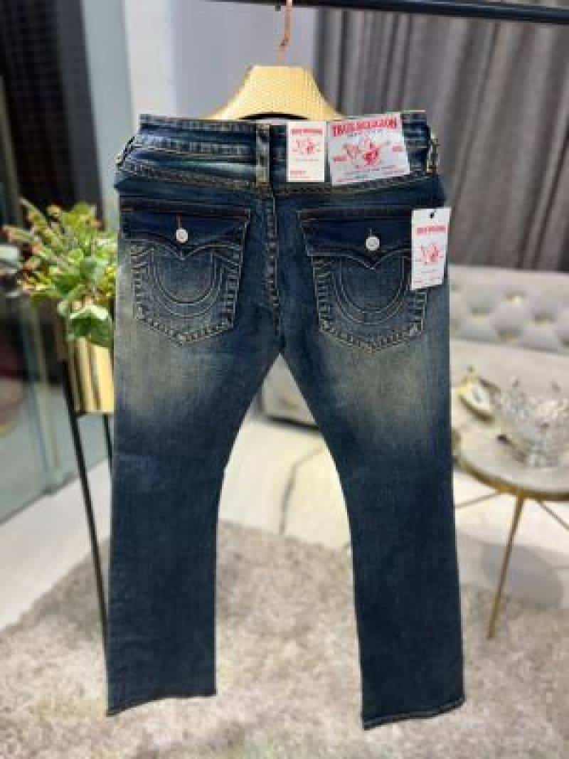TRUE RELIGION IMPORTED JEANS 100% BOOTCUT