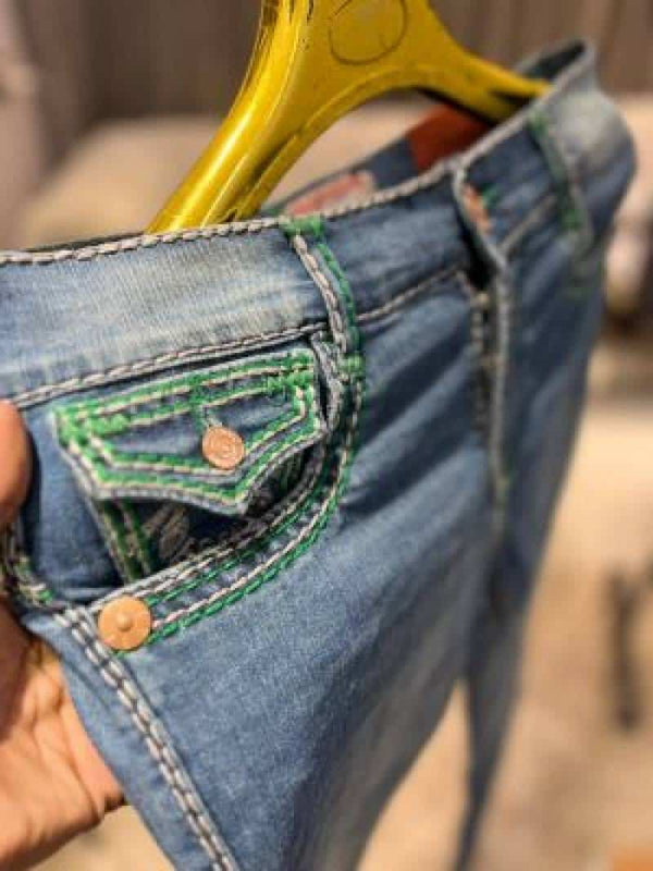 TRUE RELIGION IMPORTED JEANS 100% BOOTCUT