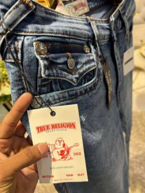 TRUE RELIGION IMPORTED JEANS 100% BOOTCUT