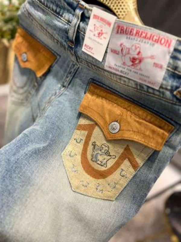 TRUE RELIGION IMPORTED JEANS 100% BOOTCUT