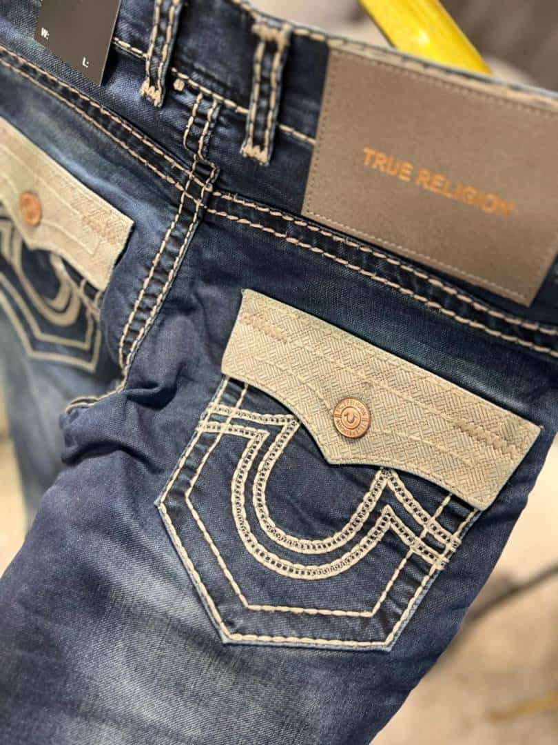 TRUE RELIGION IMPORTED JEANS 100% BOOTCUT