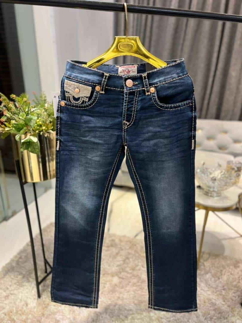TRUE RELIGION IMPORTED JEANS 100% BOOTCUT