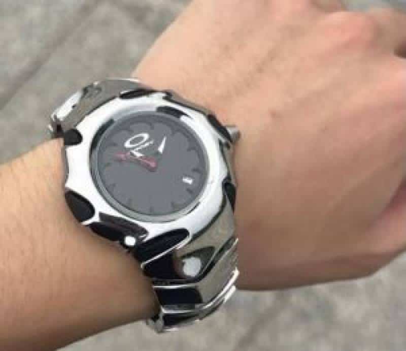Oakkley BLADE WATCH SILVER BLACK