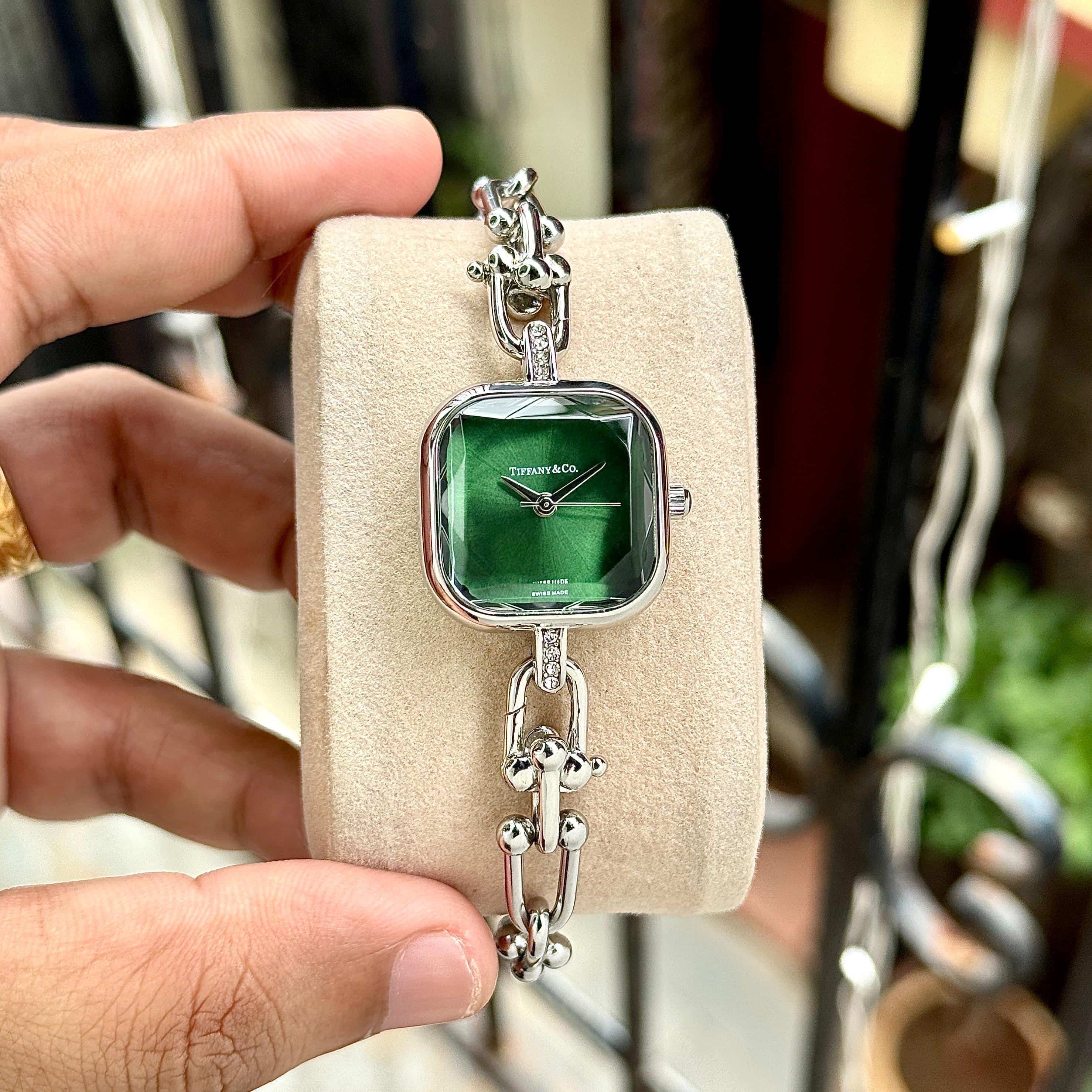 Tiff@ny&Co. Silver Green Premium Ladies Watch