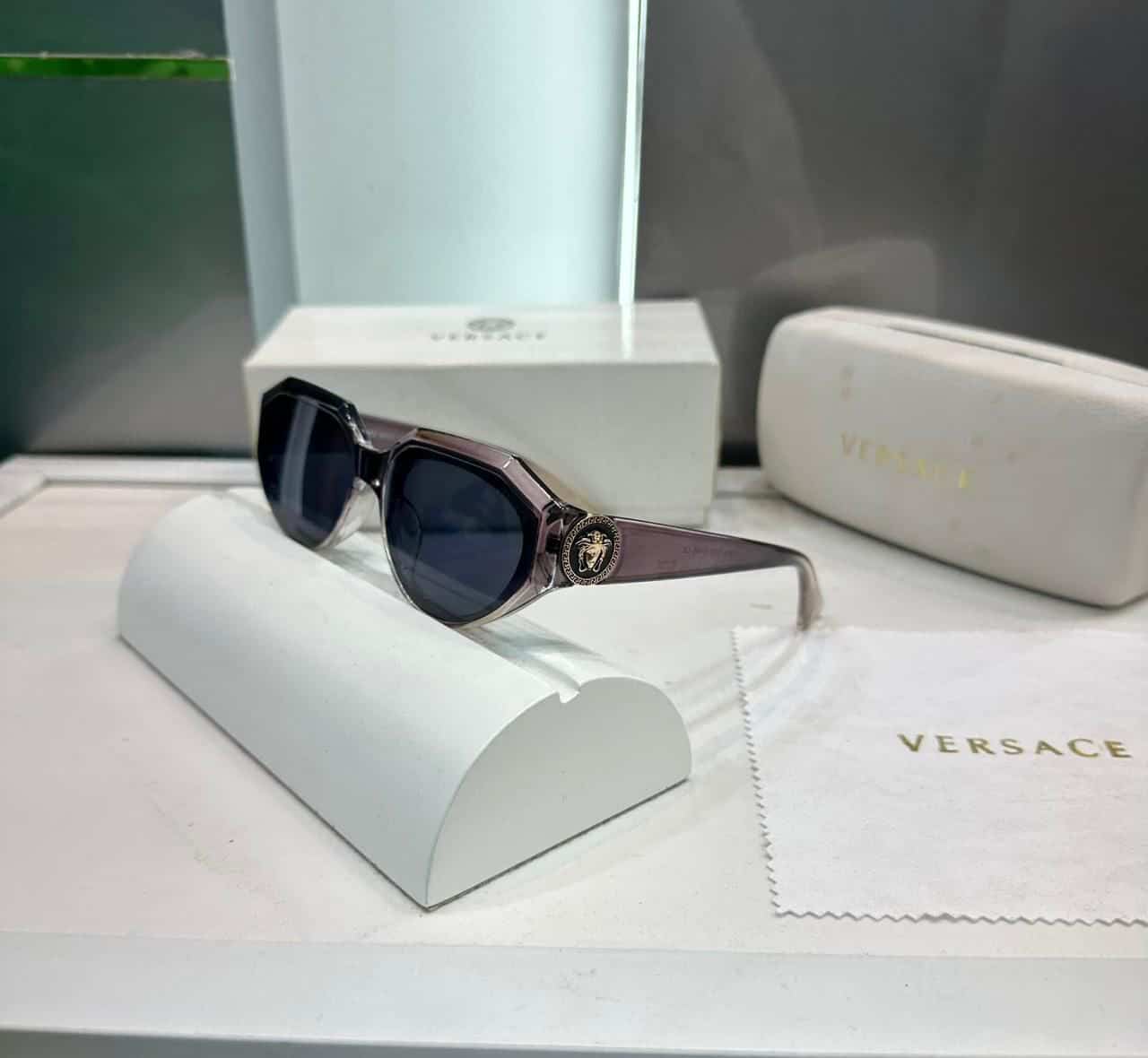 Versac e Purple Black Premium Shade Main image