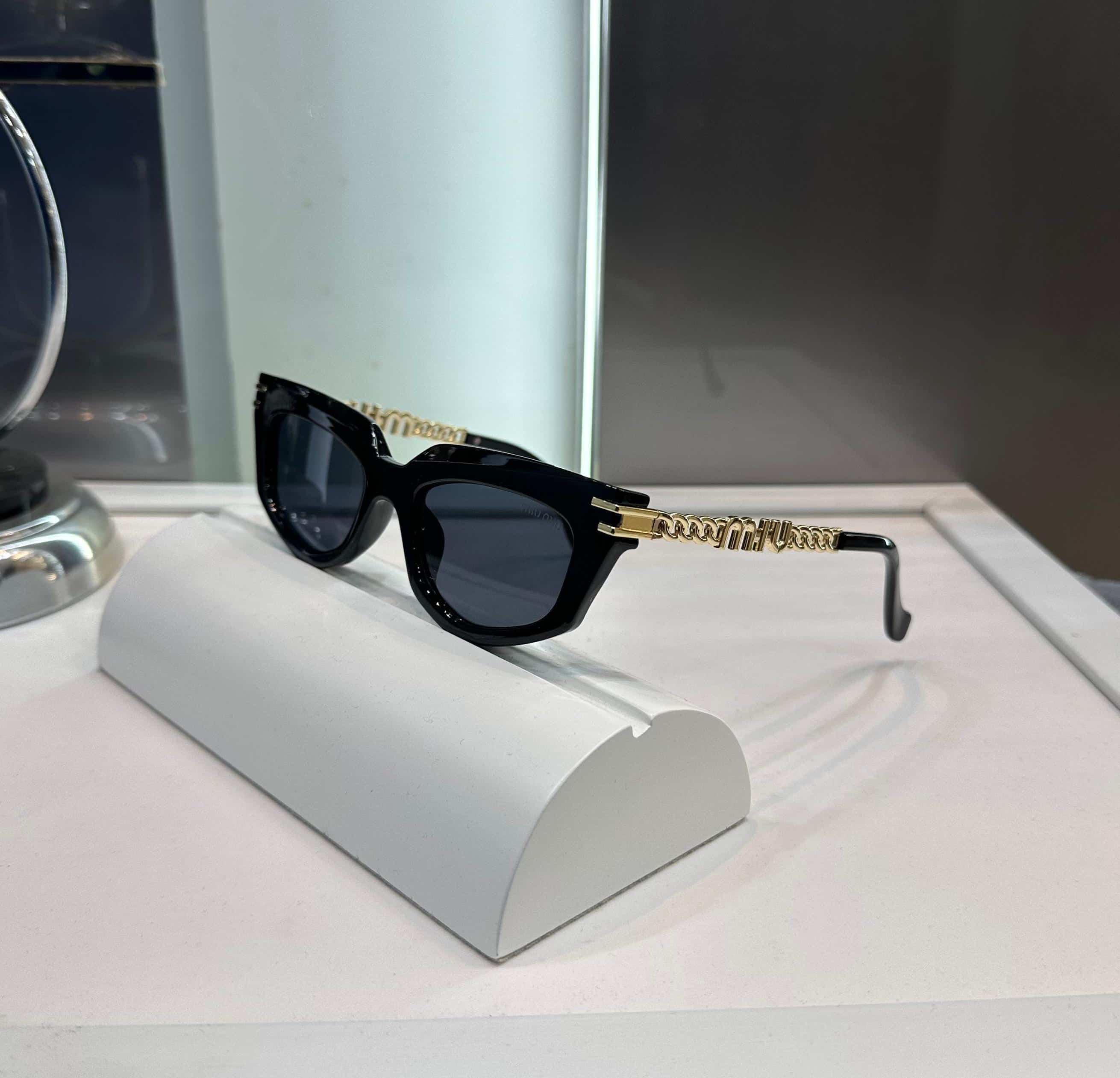 Miu Miu Gold Black Premium Shade 088 Main image