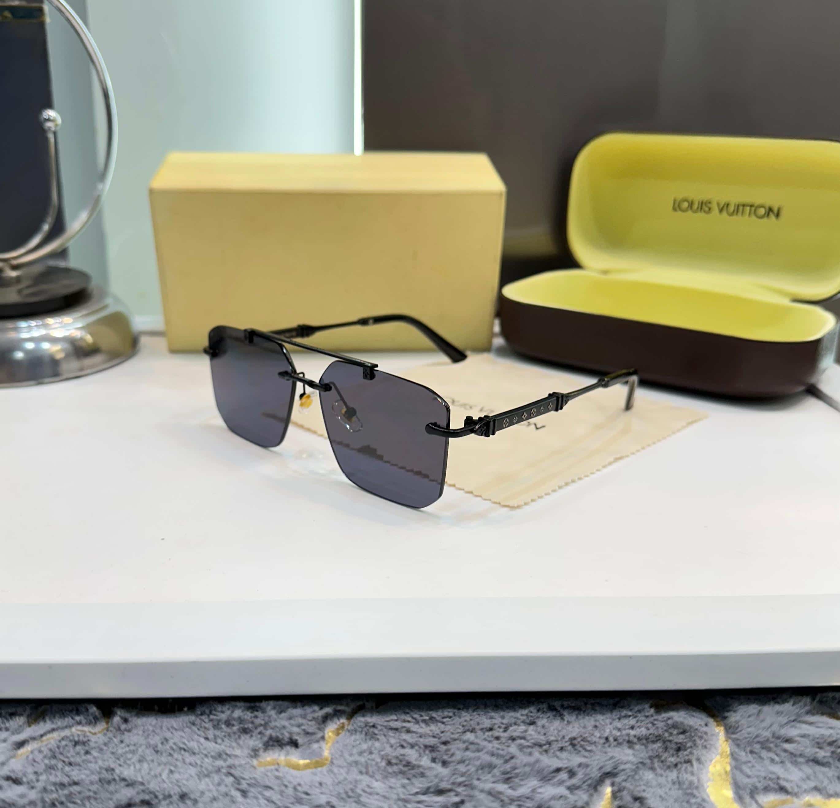 Louis  Vuitton All Black Premium Shade 3152 Main image