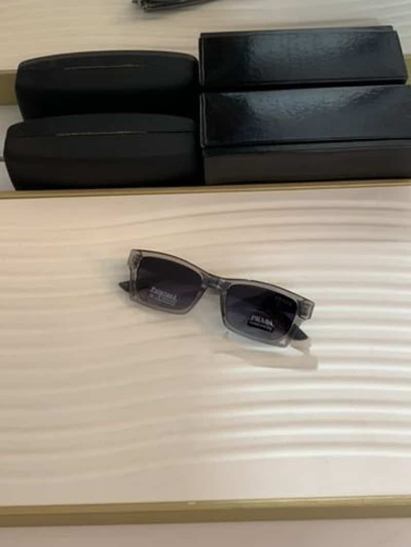 pR..Ada_55310_grey