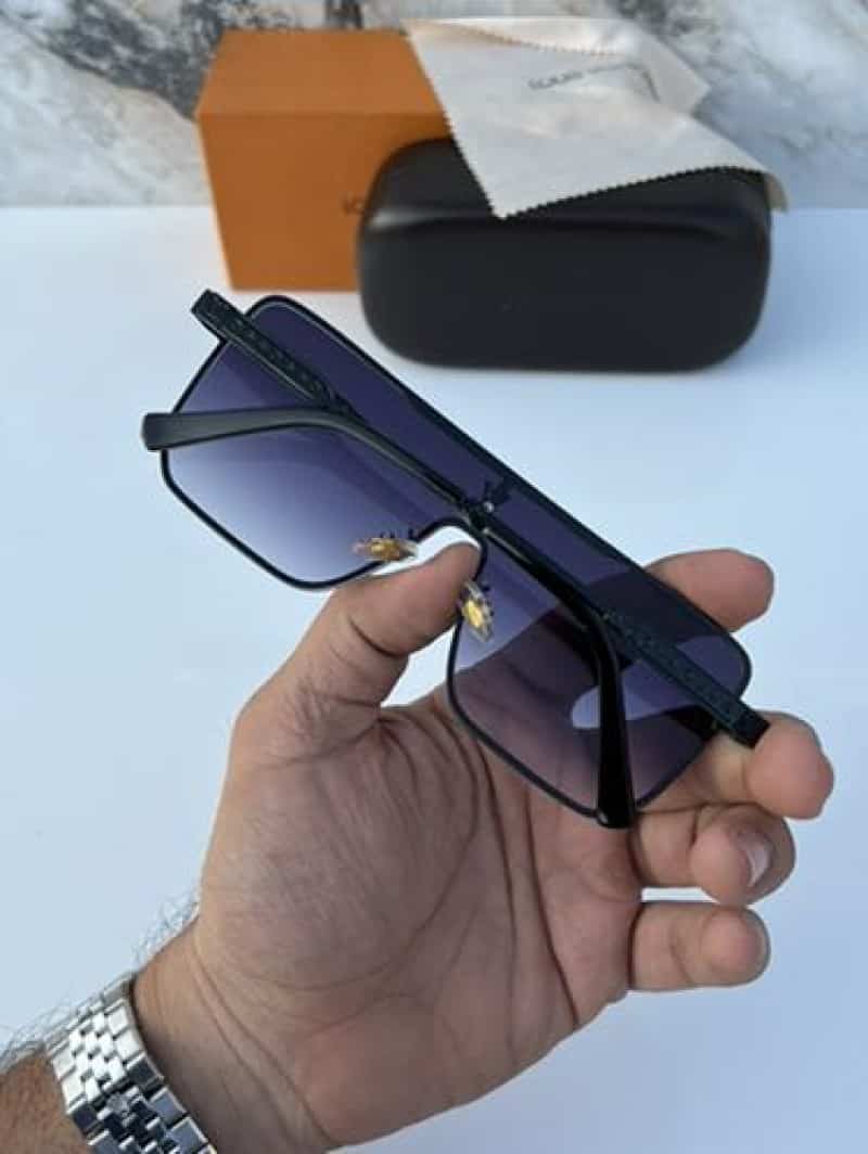 Louis_vuitton_297_black_shaded