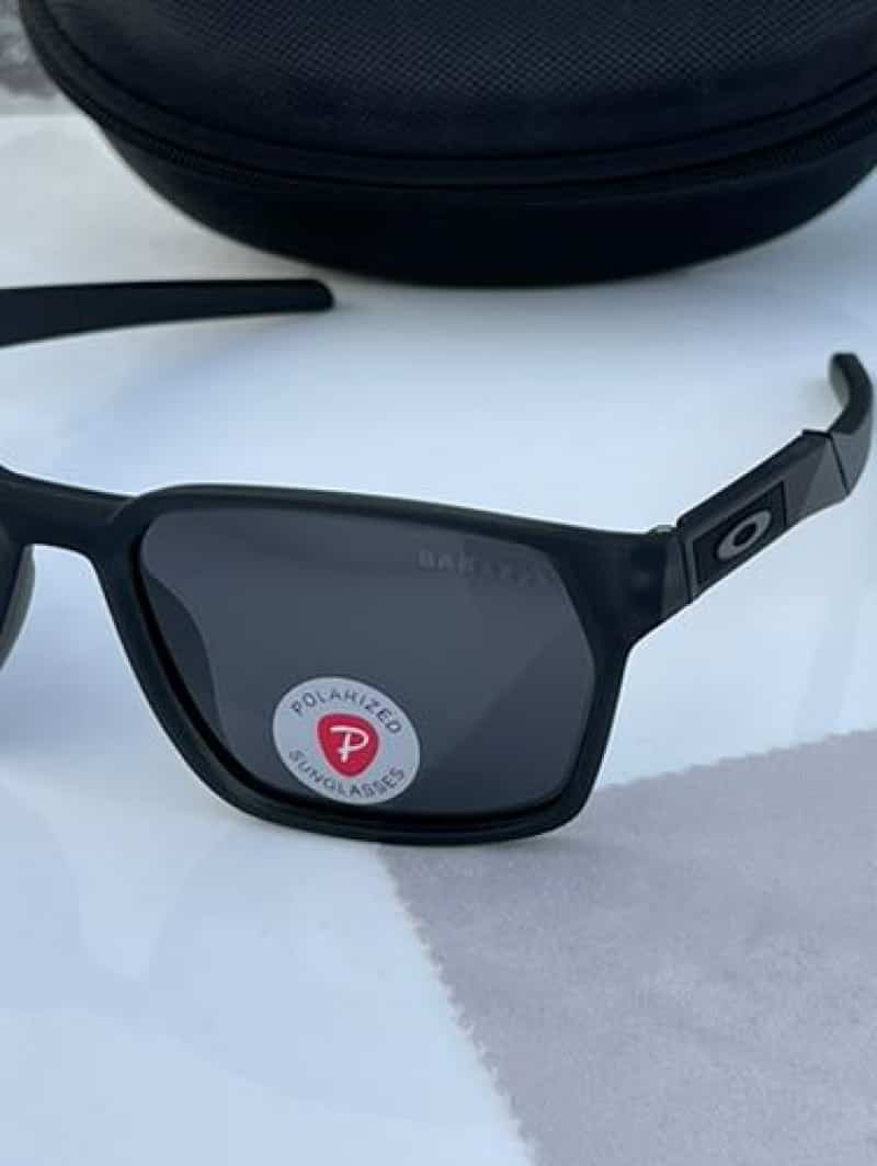 Oakley_2259_black Secondary image