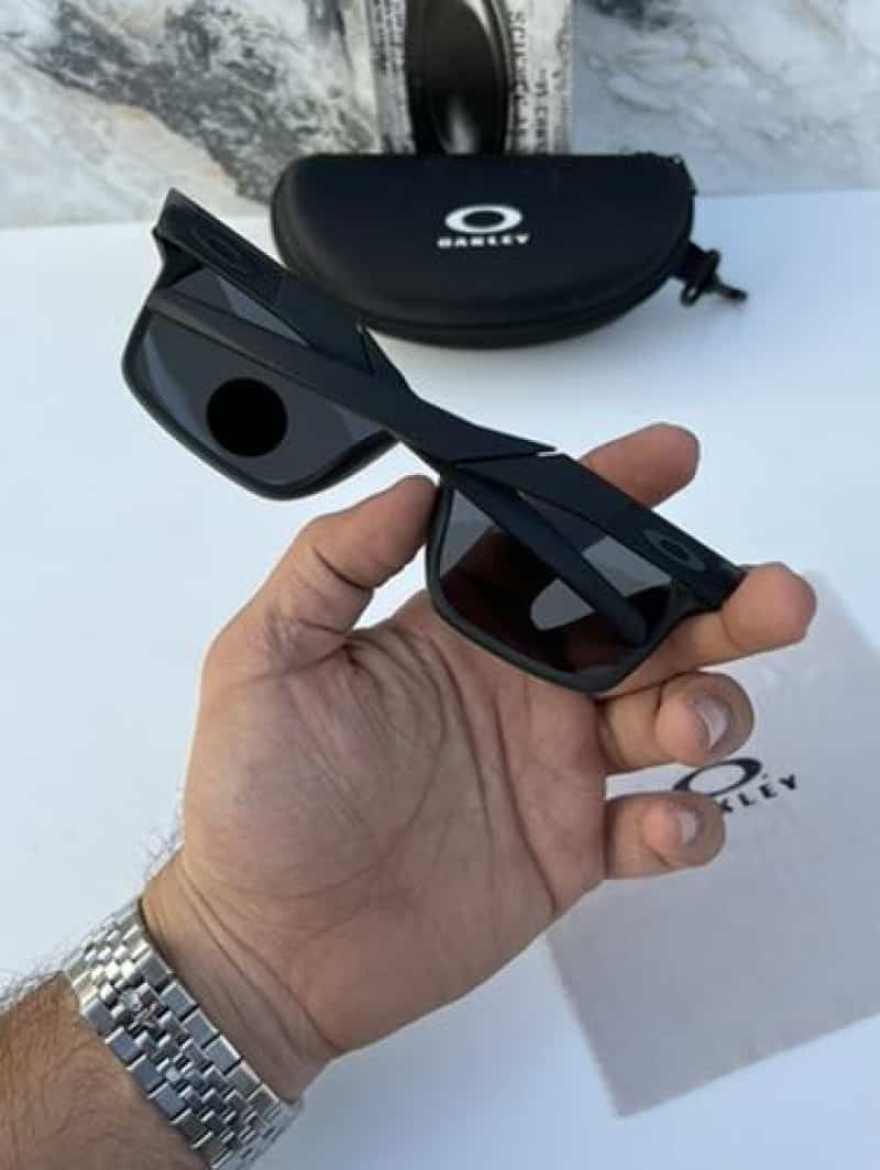 Oakley_2259_black