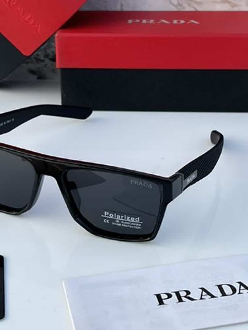Prada_1320_glossy_black