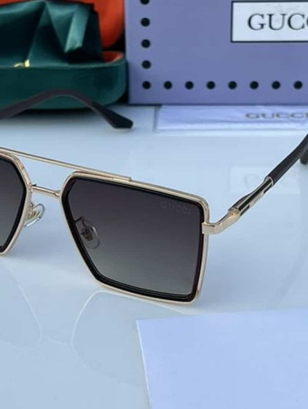 GU-CCi_0010_gold_brown