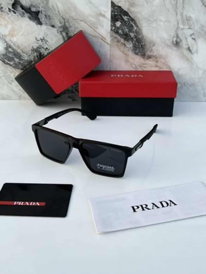 Prada_93_black