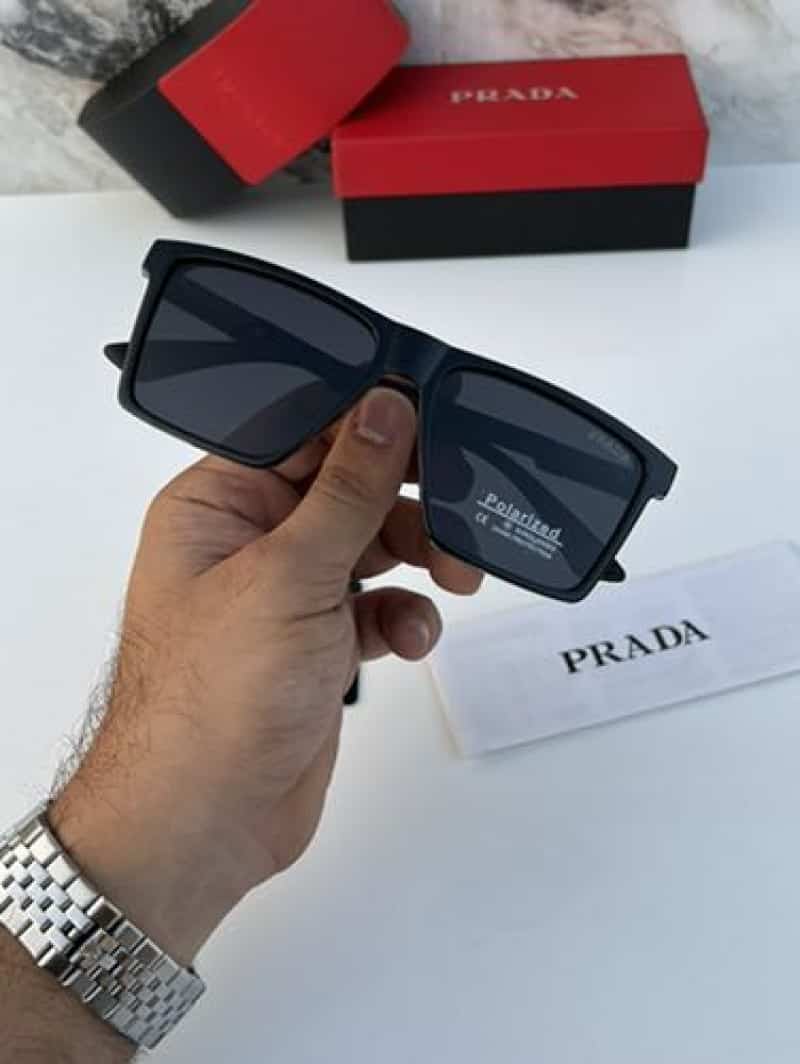 Prada_93_black