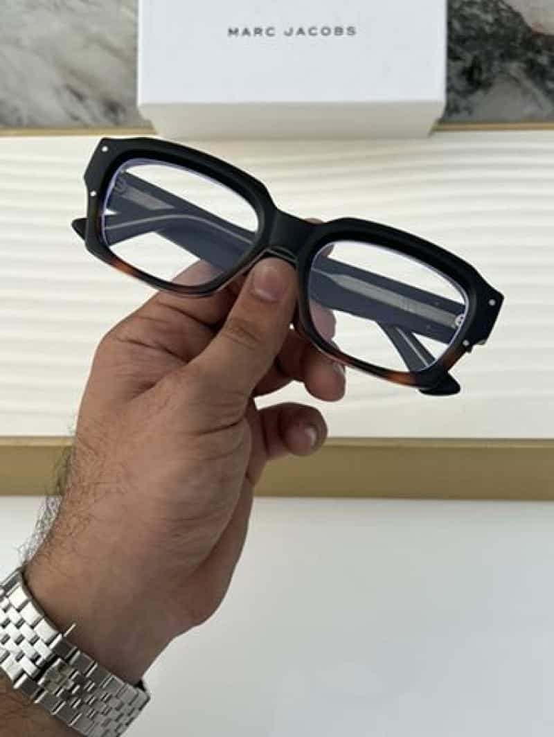 Marc_jacobs_1097_black_tiger_plano