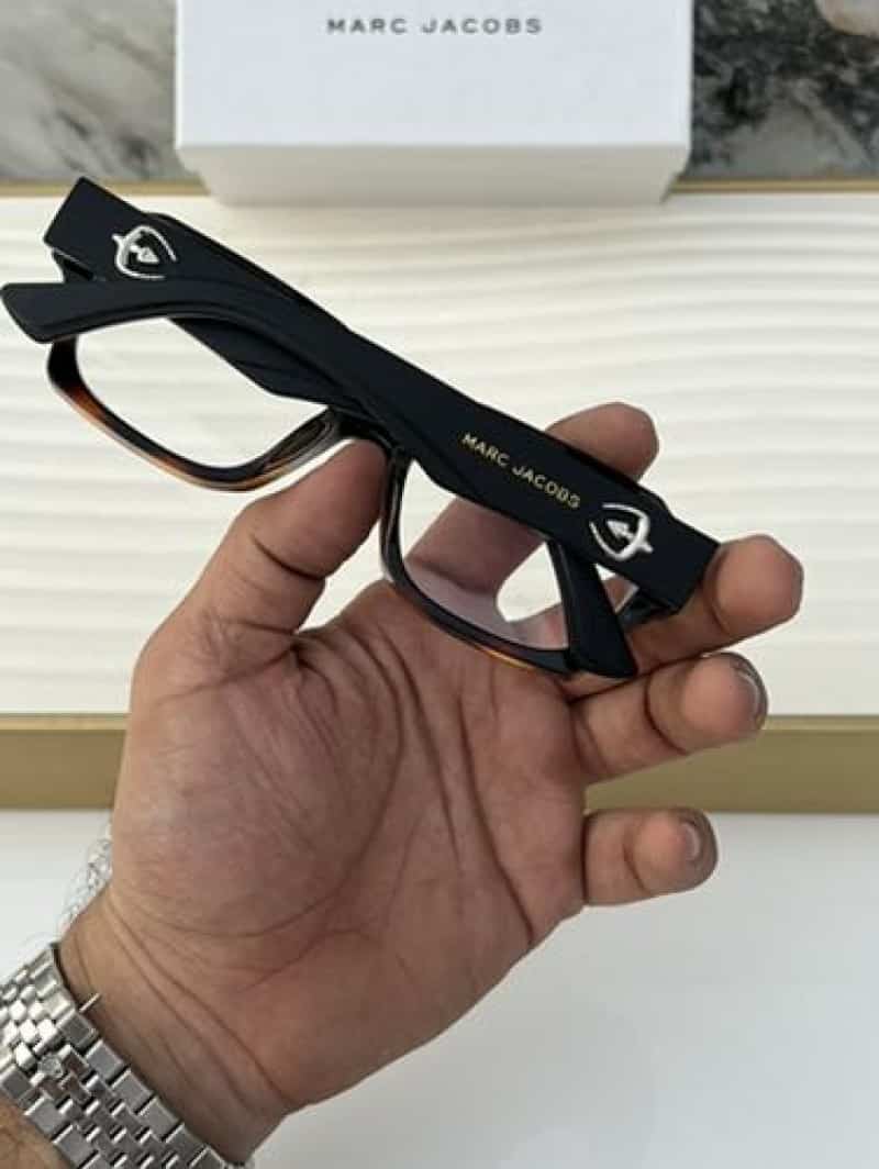 Marc_jacobs_1097_black_tiger_plano