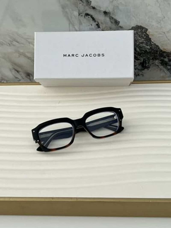 Marc_jacobs_1097_black_tiger_plano
