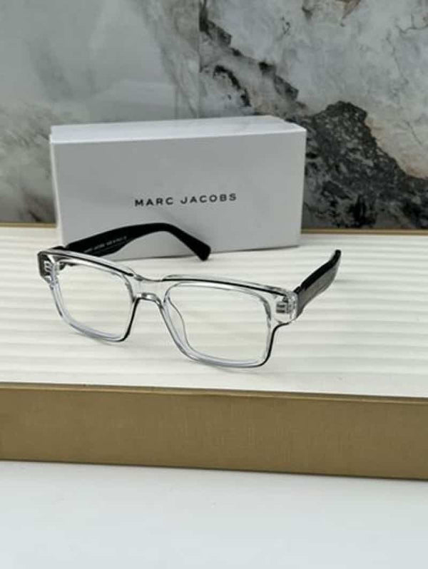marc_jacobs_1117_transparent_plano