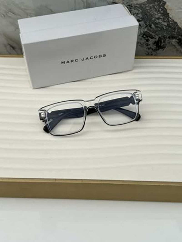 marc_jacobs_1117_transparent_plano