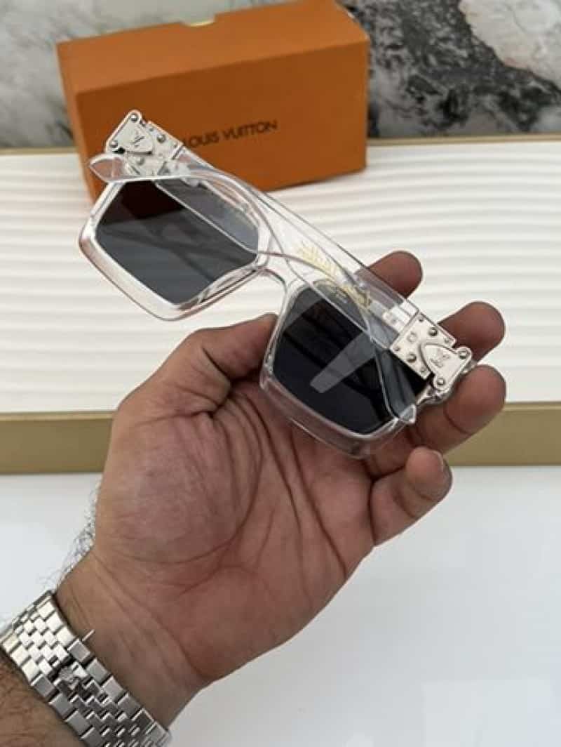 louis_vuitton_millionaire_transpare Secondary image