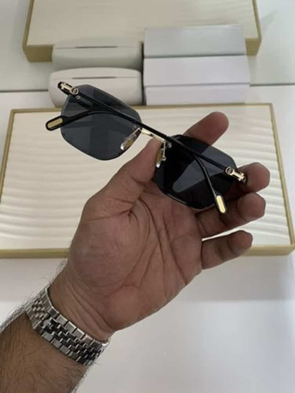 Cartier_501_gold_black