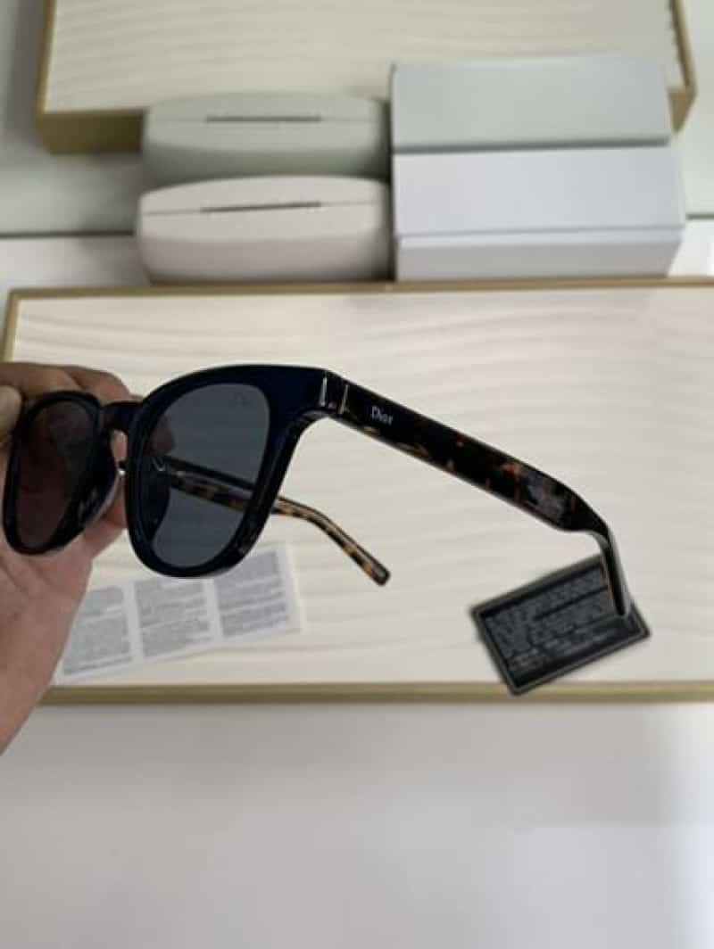 diOR_146 blue tiger