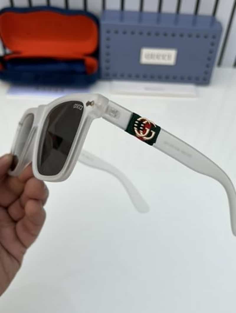 gucci_1390 white black Main image
