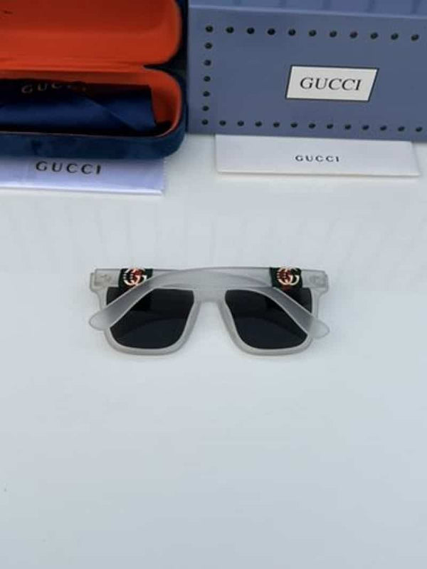 gucci_1390 white black